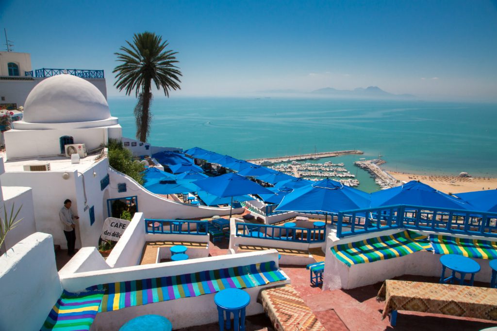 A Woman Who Traveled EVERY Country In The World Reveals Her Top 10 Must ...