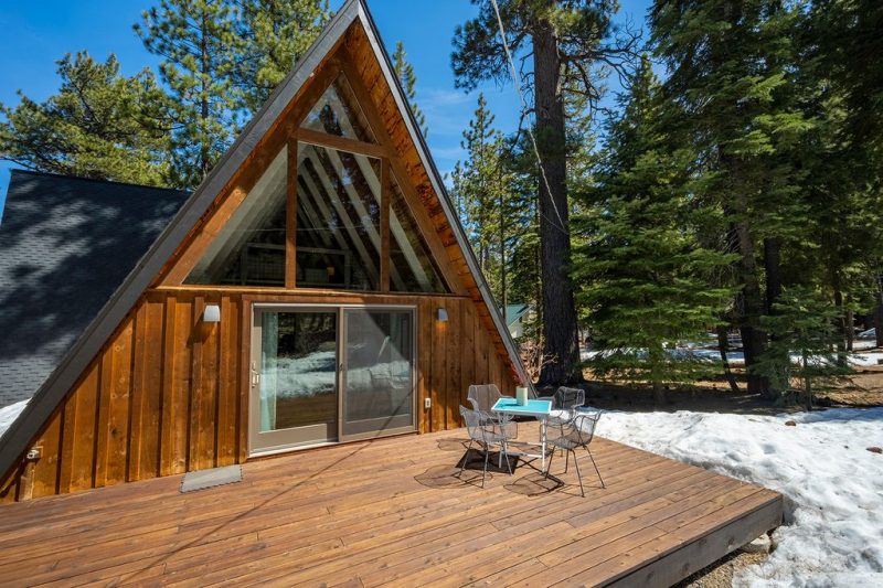 20 Coolest Airbnbs in Lake Tahoe For an Getaway