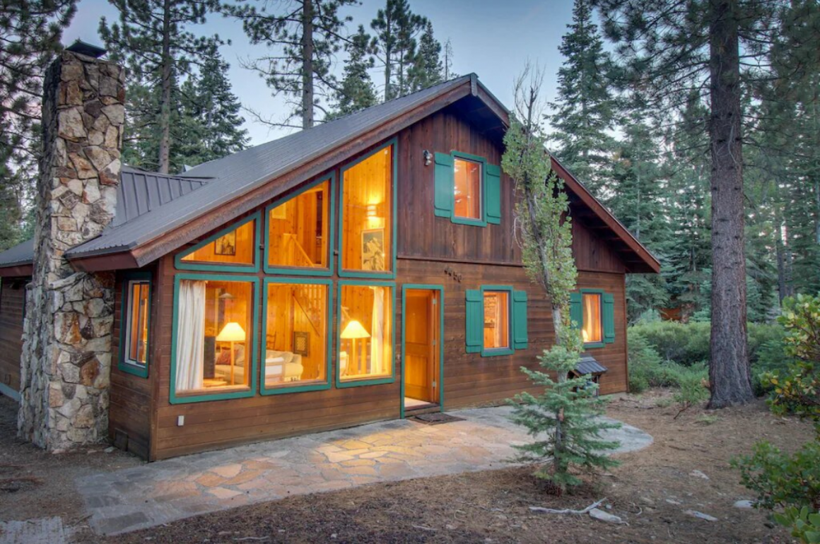 20 Coolest Airbnbs in Lake Tahoe For an Getaway